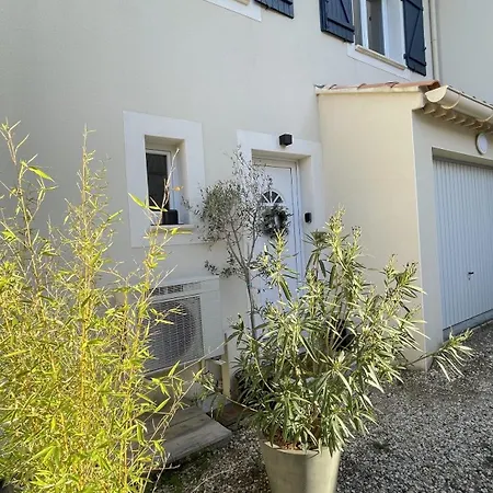 Le Clos Du Moulin 2 - Home 3 Bedroom, Garden, Near Avignon, In Provence (Adults Only) Entraigues-sur-la-Sorgue Exterior foto